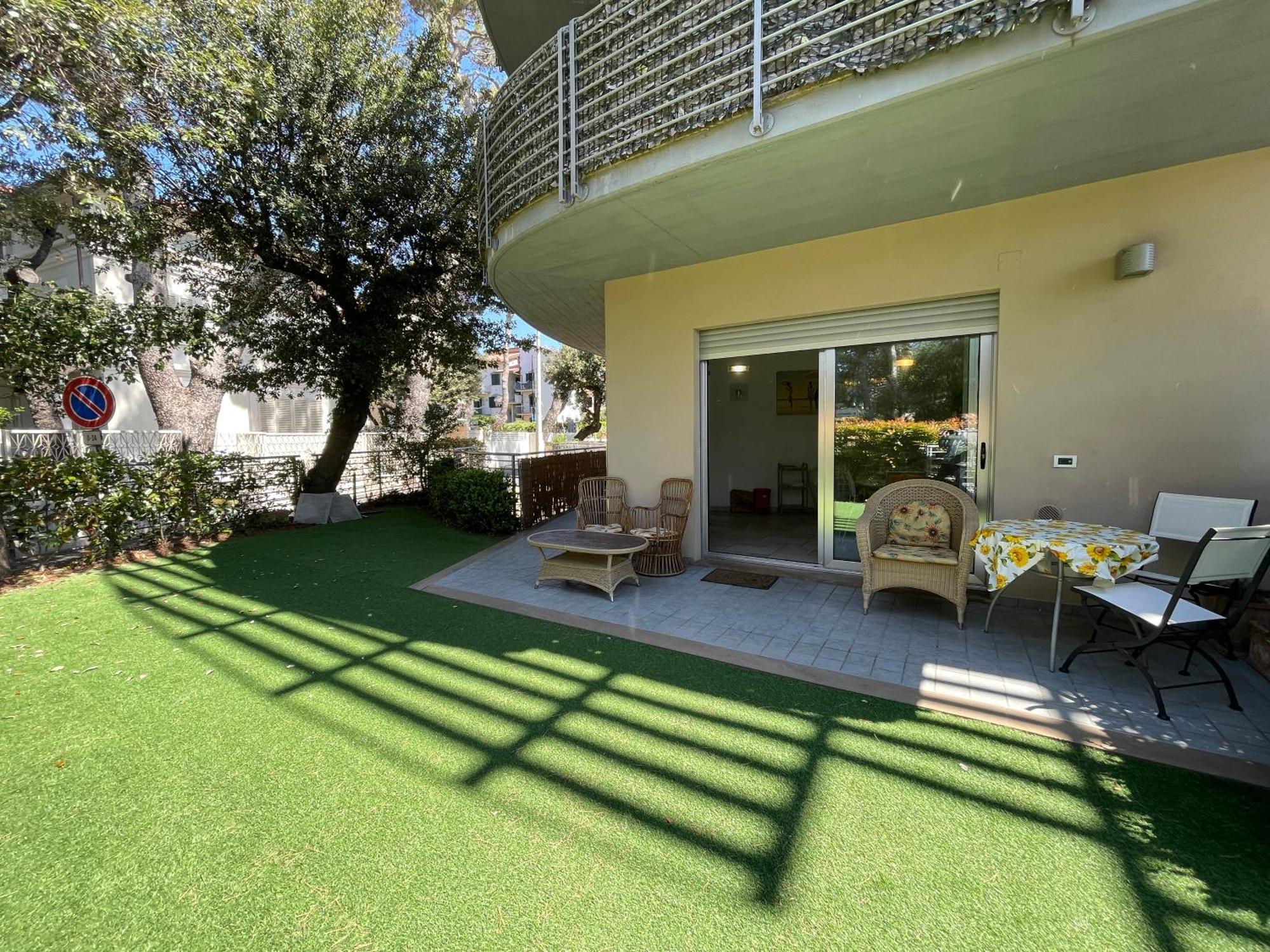 Residenza Venus Apartment Castiglioncello Bagian luar foto