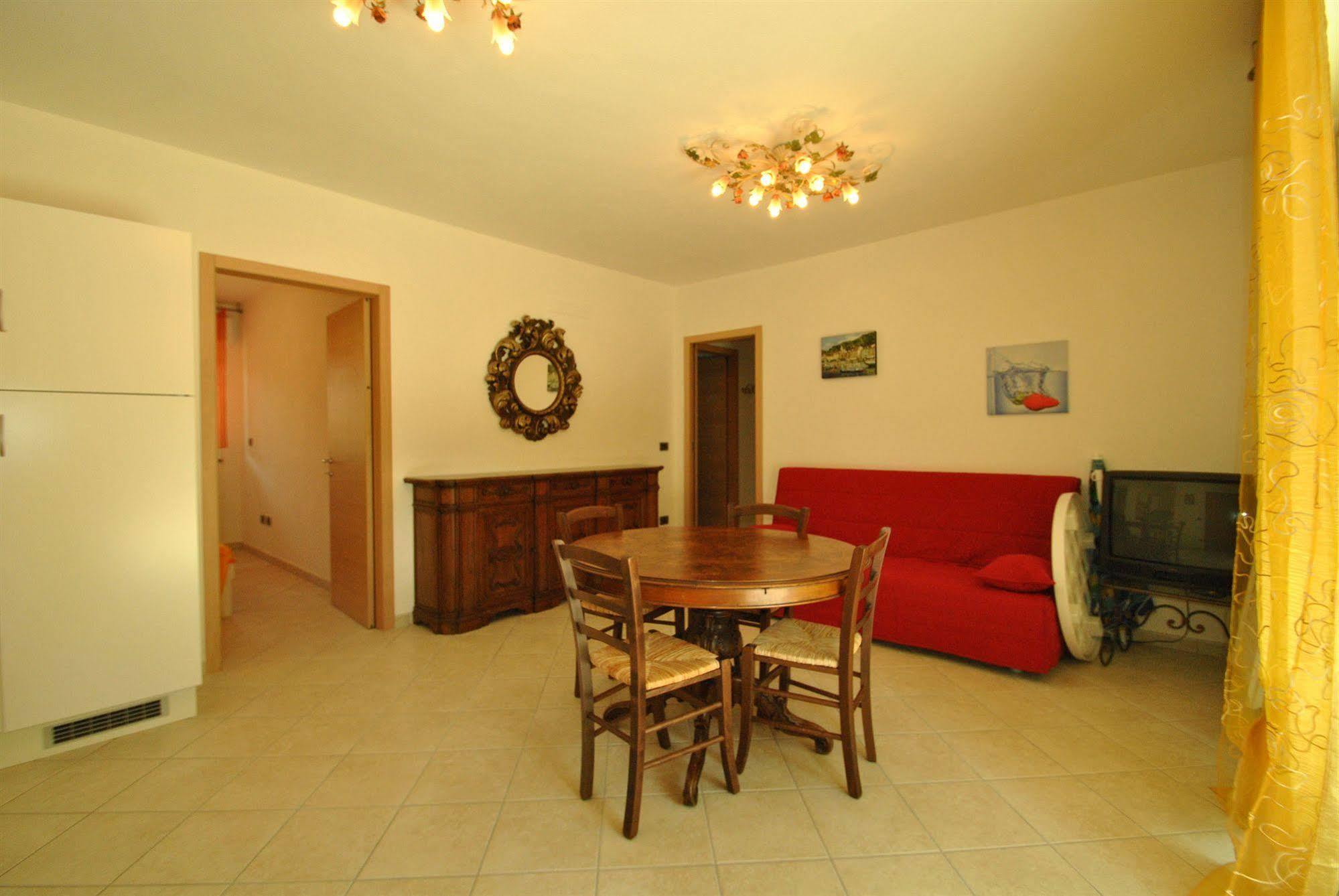 Residenza Venus Apartment Castiglioncello Bagian luar foto