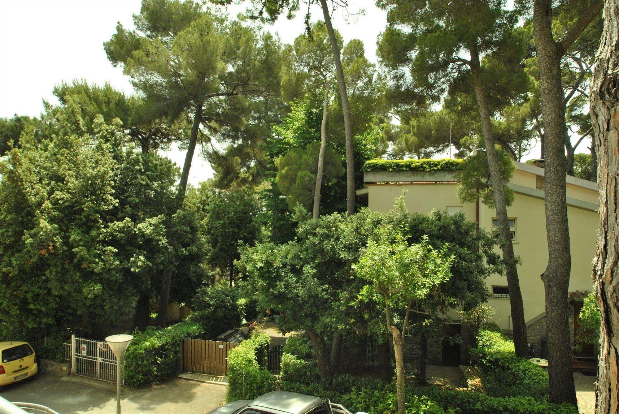 Residenza Venus Apartment Castiglioncello Bagian luar foto